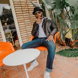 Meet your Posher, Deshone